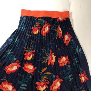 LuLaRoe S Jill Pleated Skirt